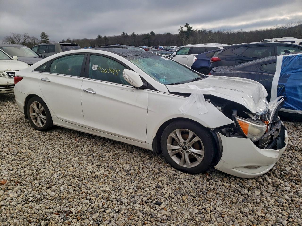 2013 HYUNDAI SONATA SE photo 4