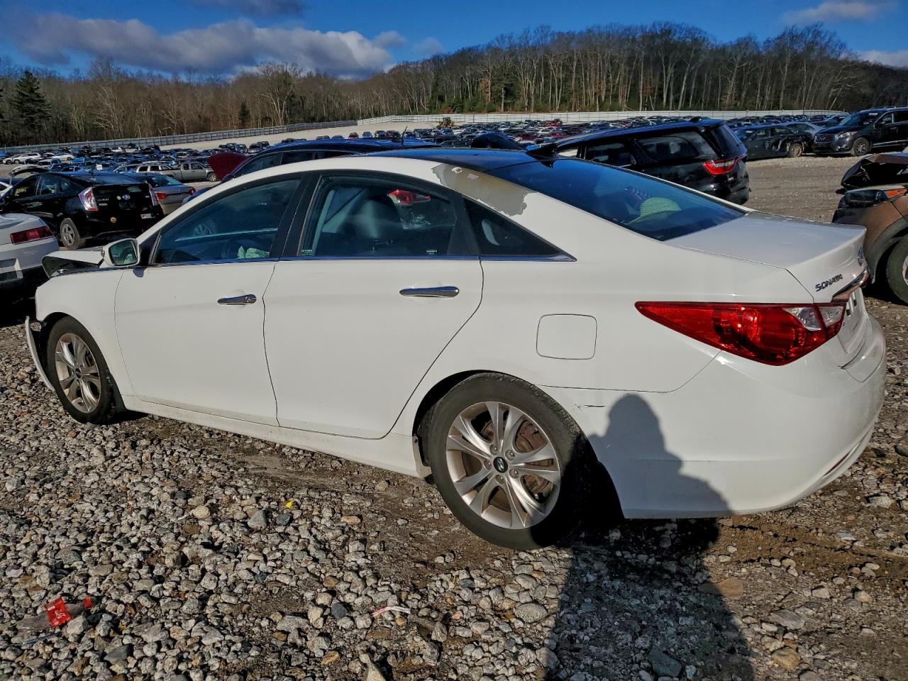 2013 HYUNDAI SONATA SE photo 2