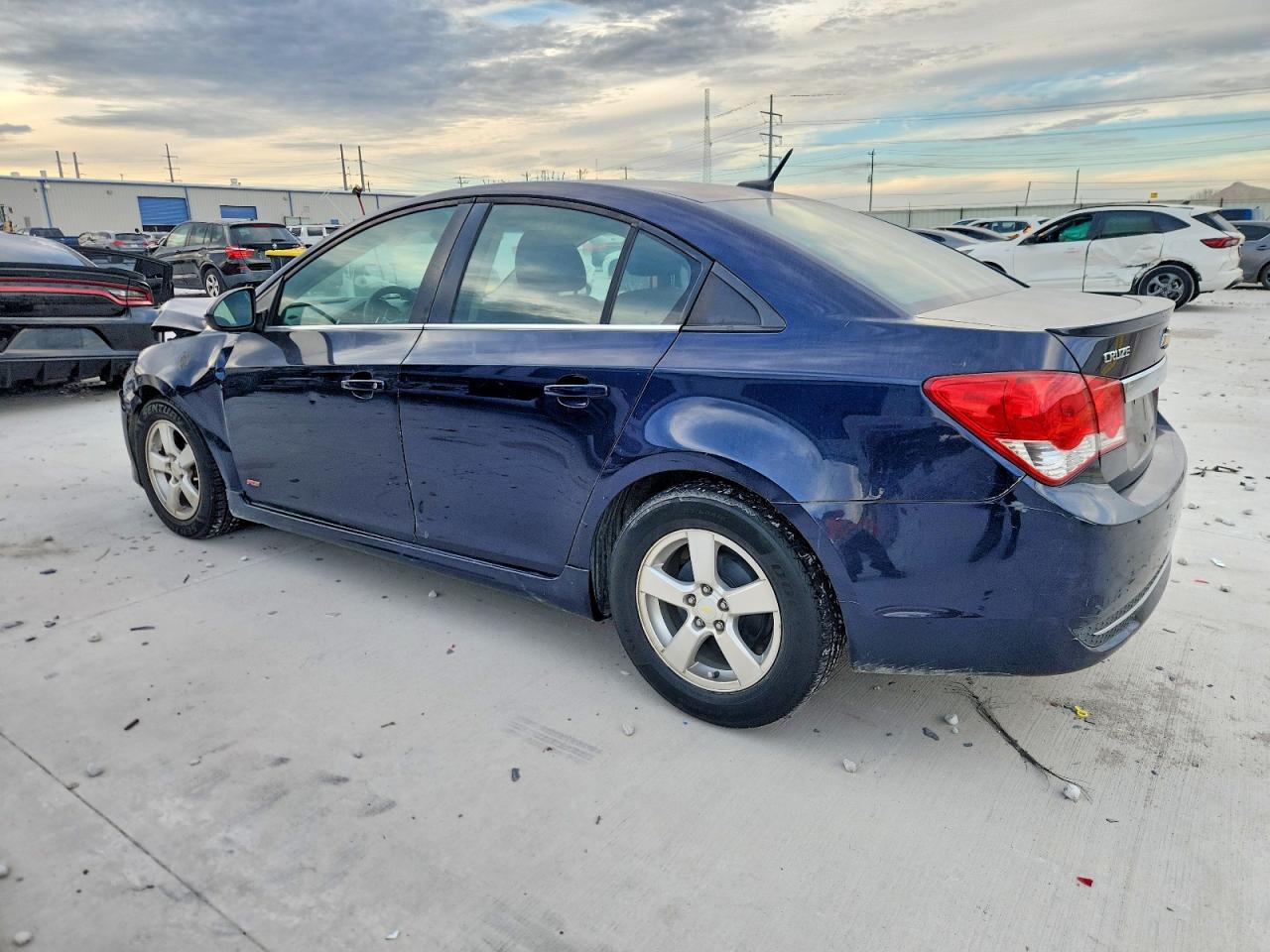 2011 CHEVROLET CRUZE LT photo 2