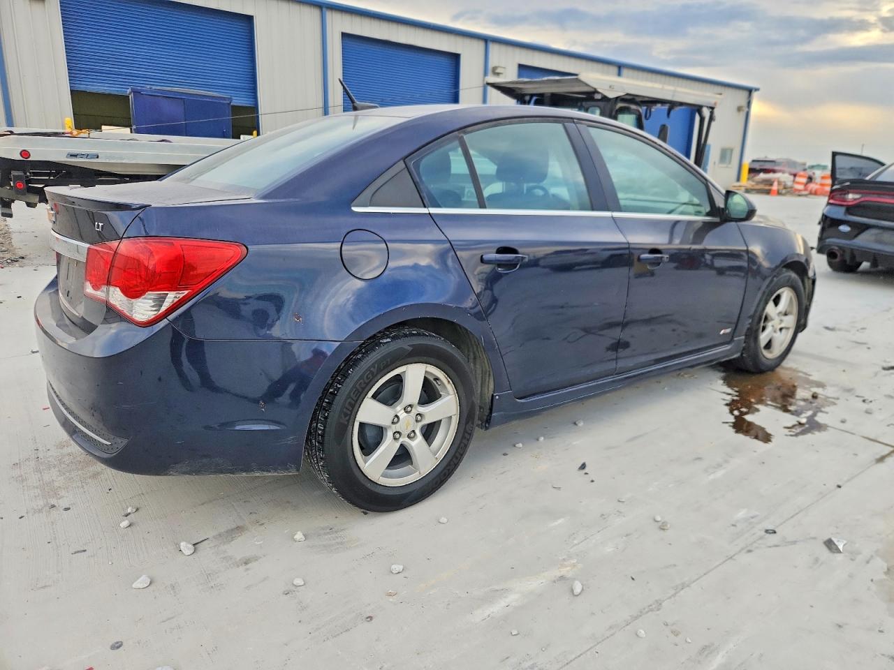 2011 CHEVROLET CRUZE LT photo 3