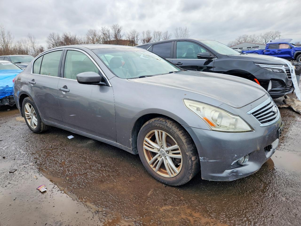 2012 INFINITI G37 photo 4