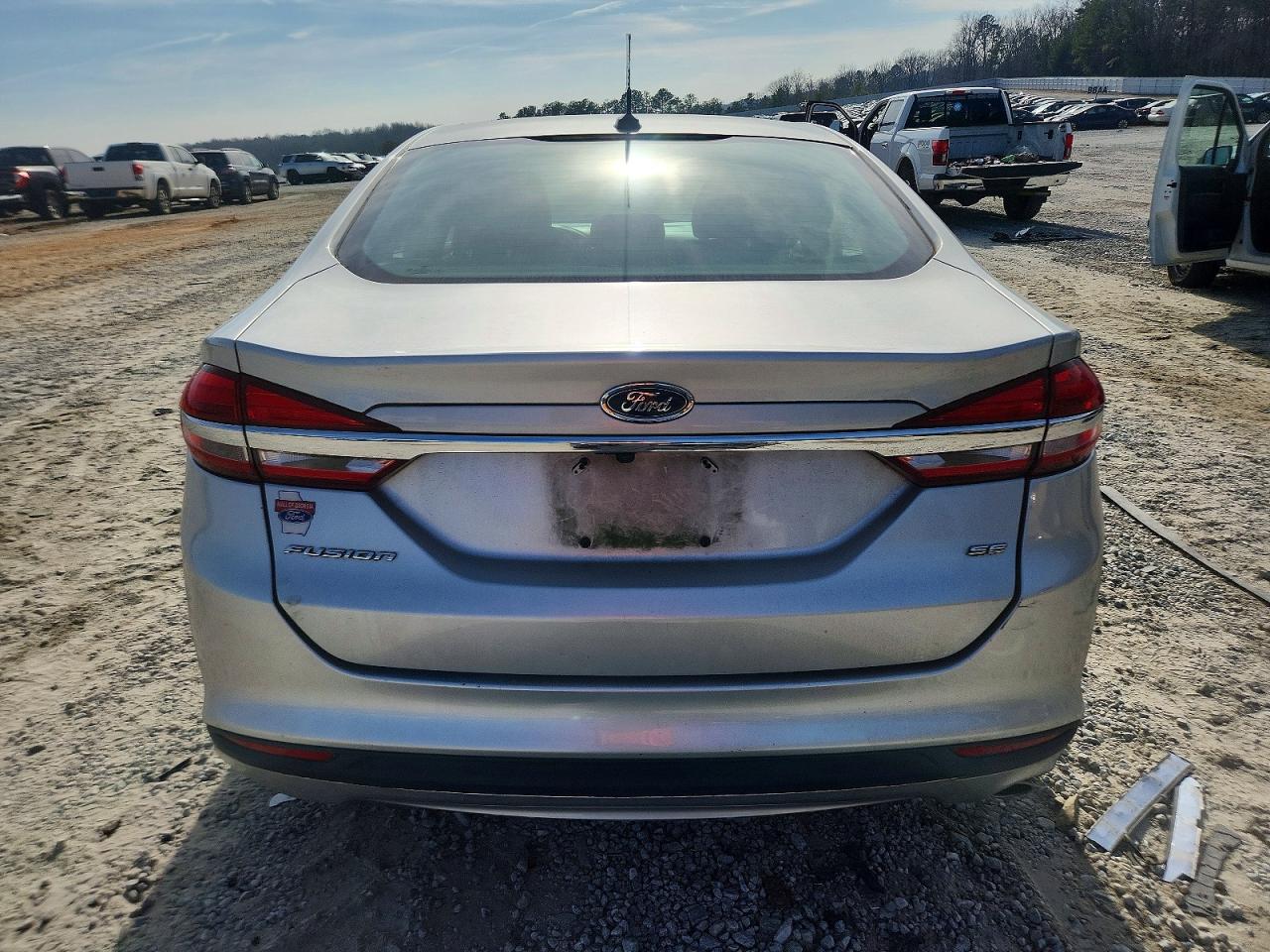 2017 FORD FUSION SE photo 6