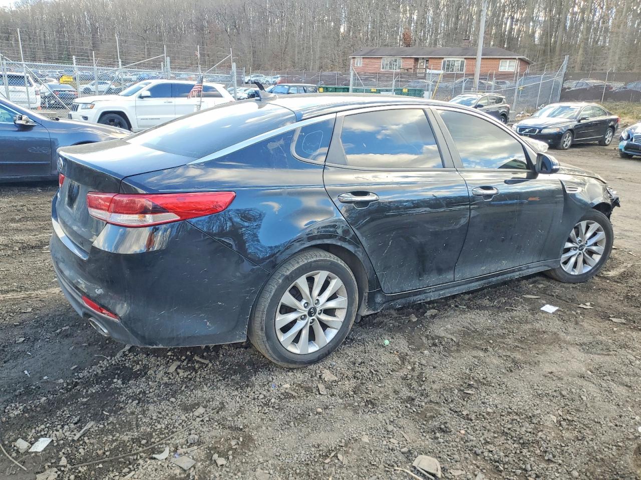 2018 KIA OPTIMA LX photo 3