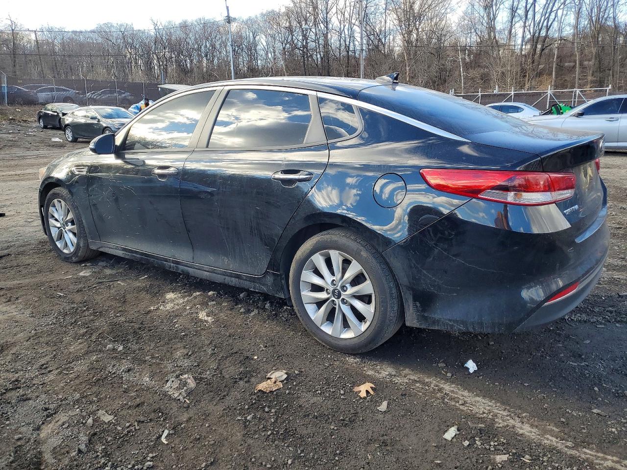 2018 KIA OPTIMA LX photo 2