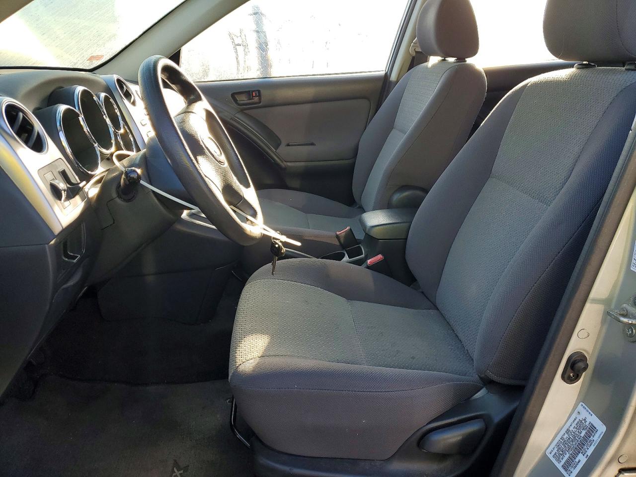 2003 TOYOTA COROLLA MATRIX XR photo 7