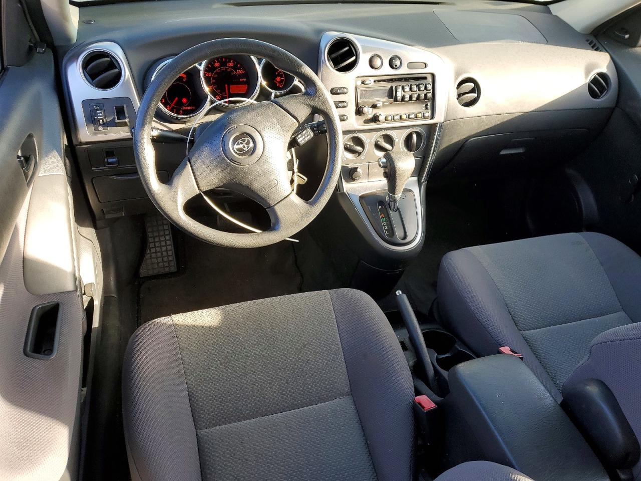 2003 TOYOTA COROLLA MATRIX XR photo 8