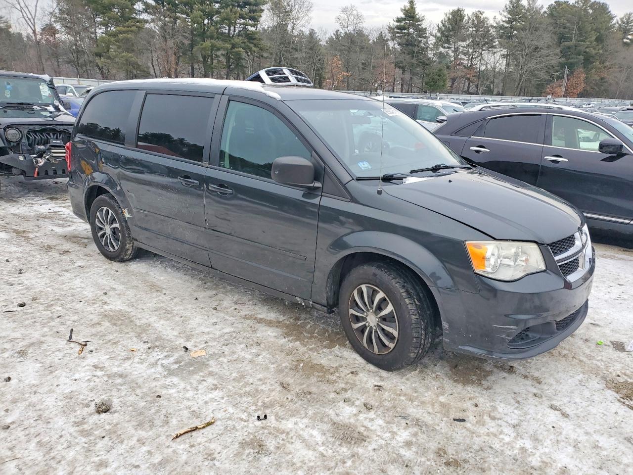 2012 DODGE GRAND CARAVAN SE photo 4