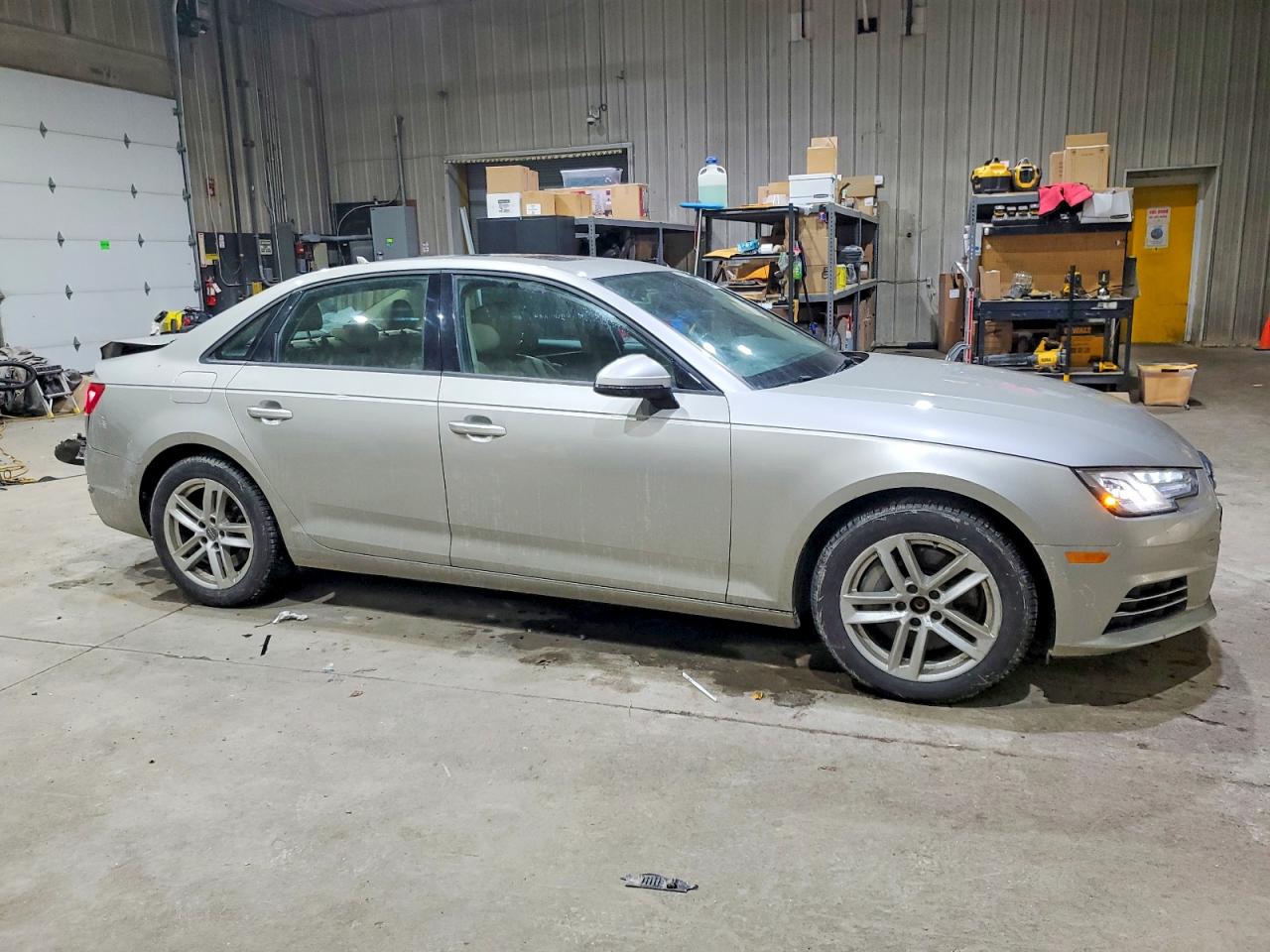 2017 AUDI A4 PREMIUM photo 4