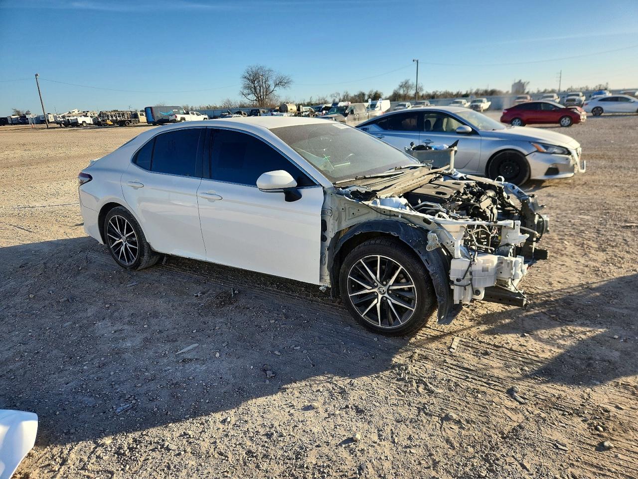 2022 TOYOTA CAMRY SE photo 4