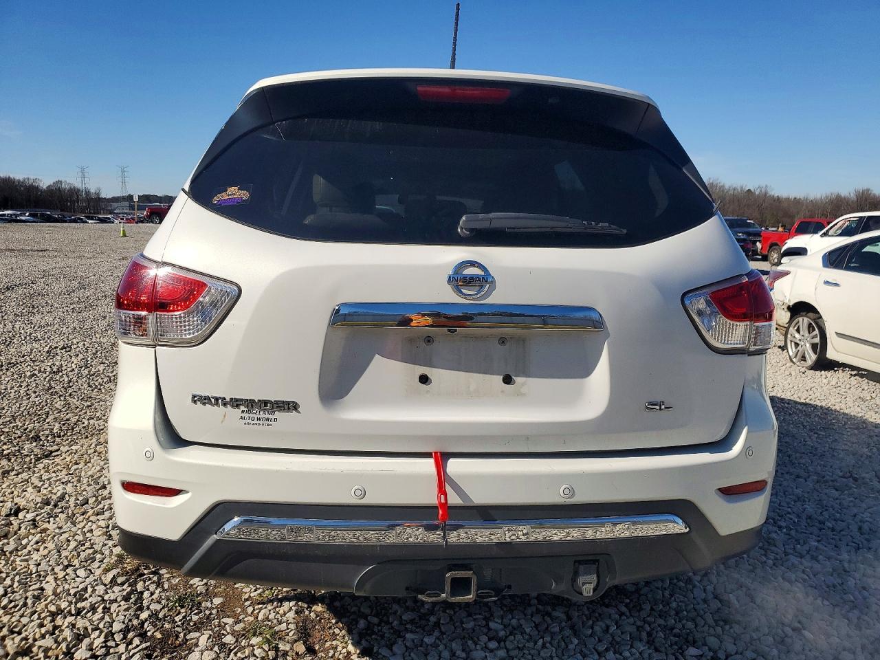 2013 NISSAN PATHFINDER S photo 6