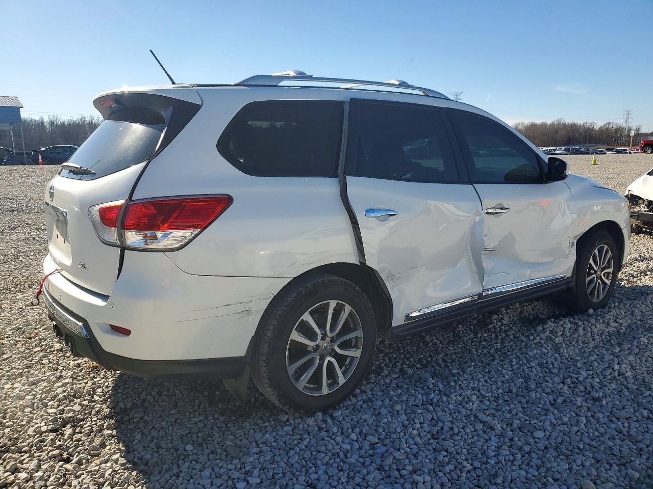 2013 NISSAN PATHFINDER S photo 3