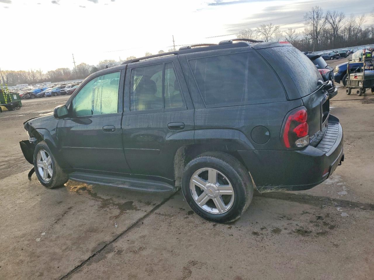 2009 CHEVROLET TRAILBLAZER LT photo 2