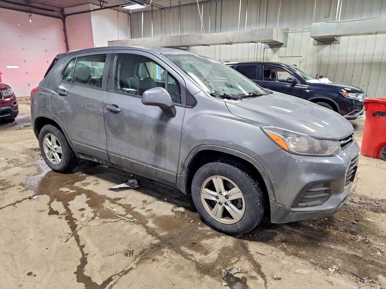 2020 CHEVROLET TRAX LS photo 4