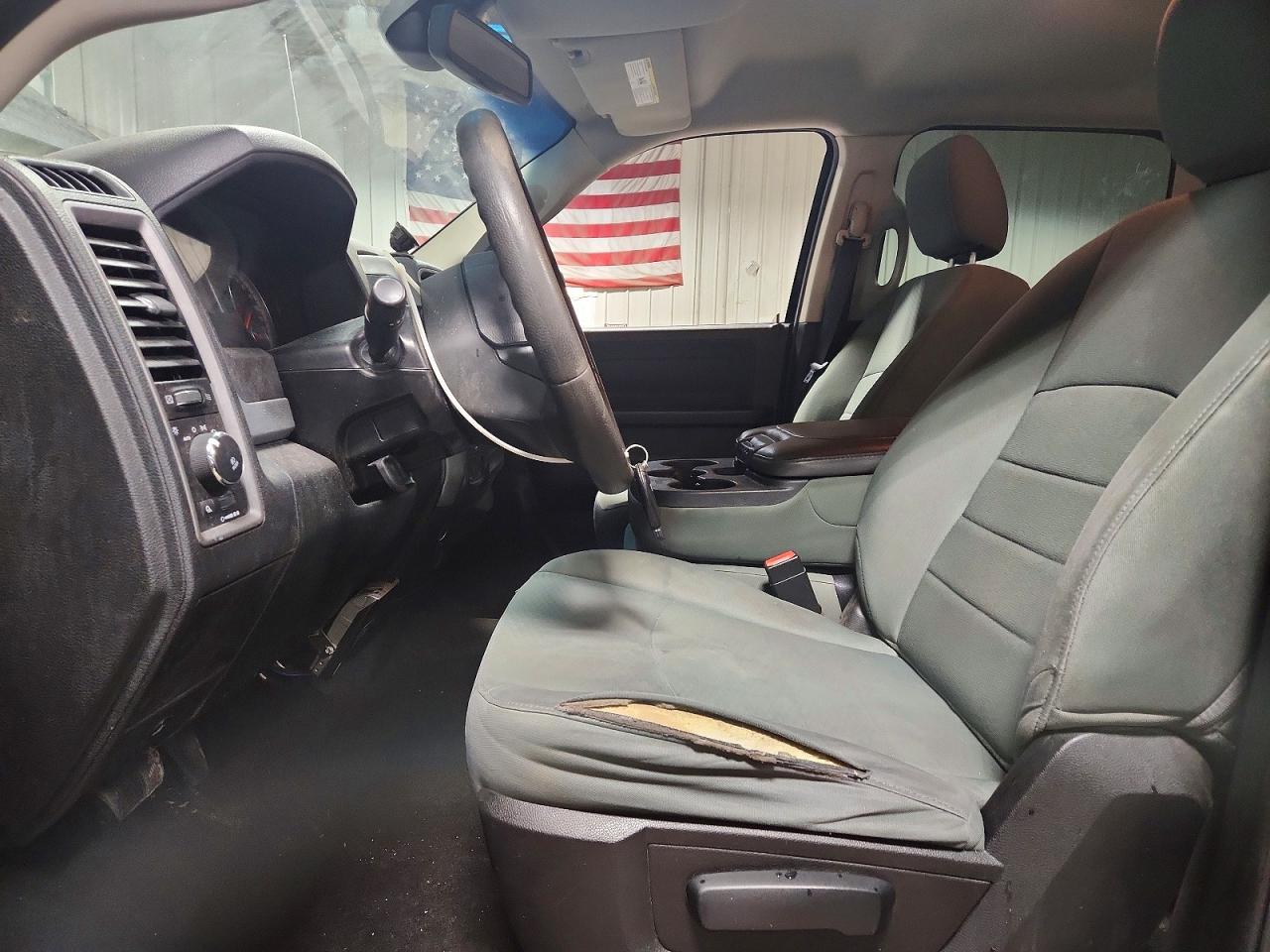 2015 RAM 1500 ST photo 7