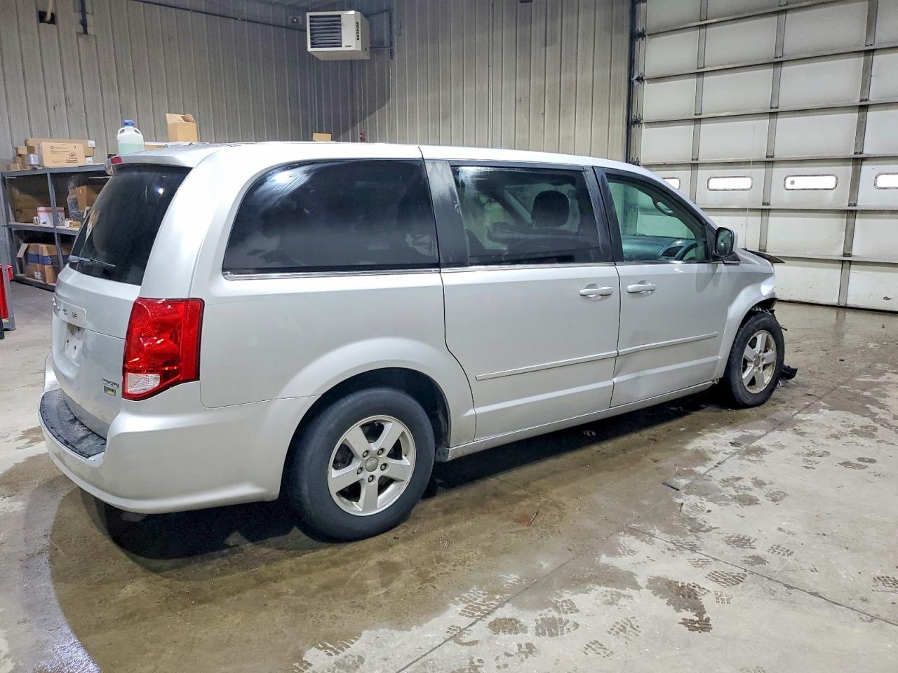 2012 DODGE GRAND CARAVAN CREW photo 3