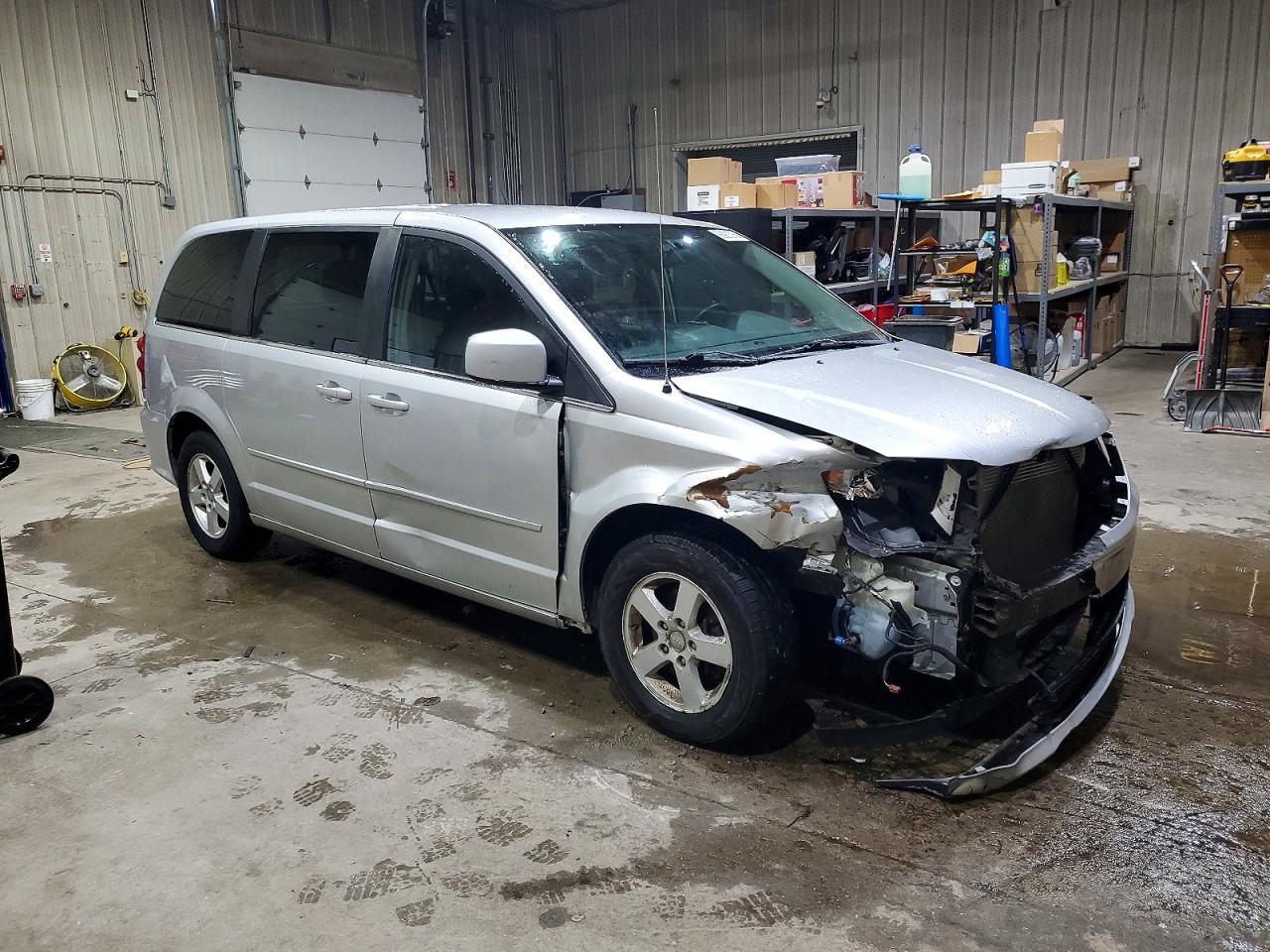 2012 DODGE GRAND CARAVAN CREW photo 4