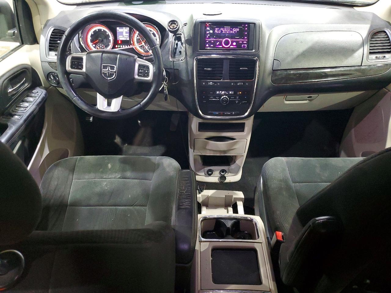 2012 DODGE GRAND CARAVAN CREW photo 8
