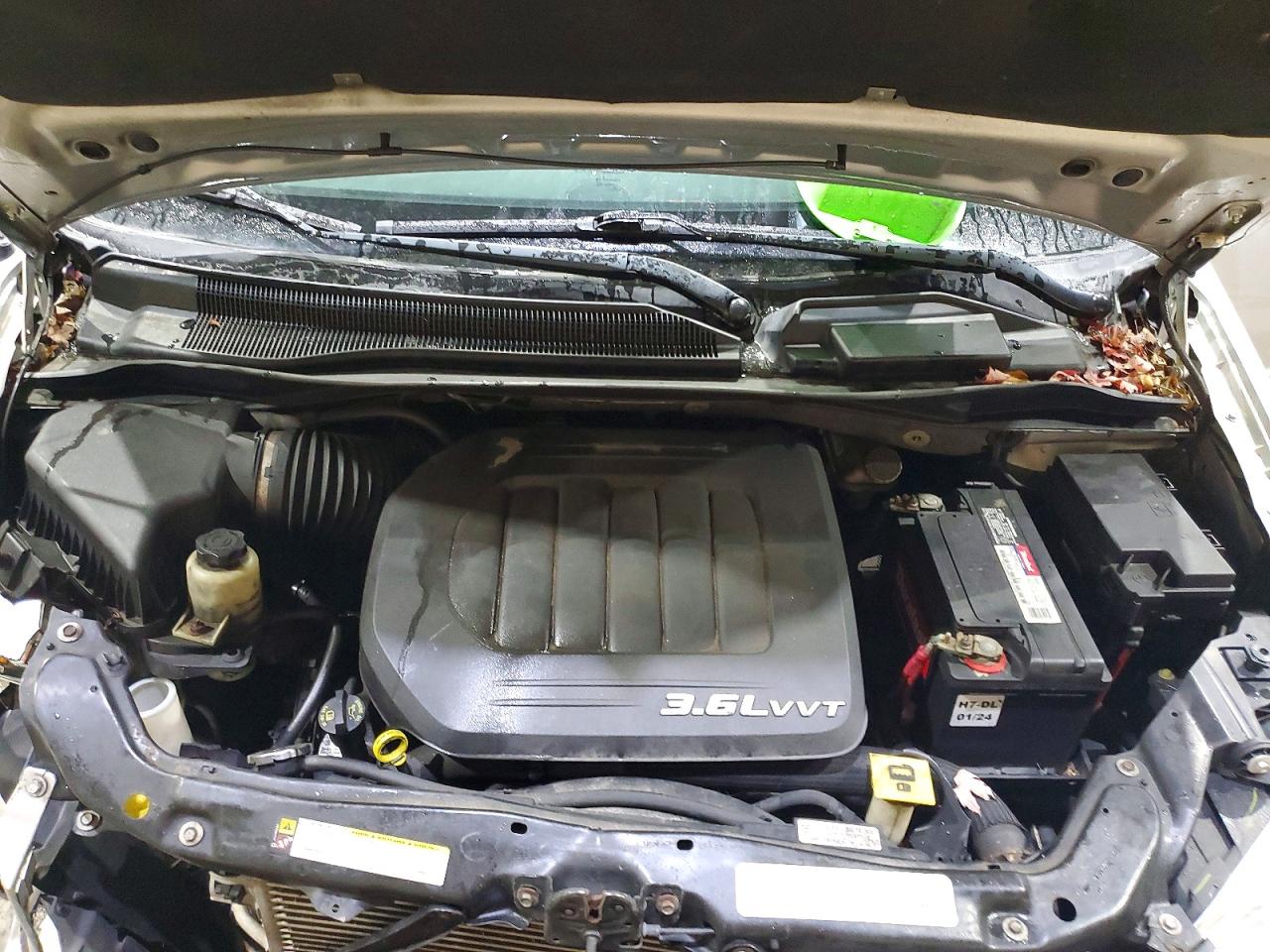 2012 DODGE GRAND CARAVAN CREW photo 12
