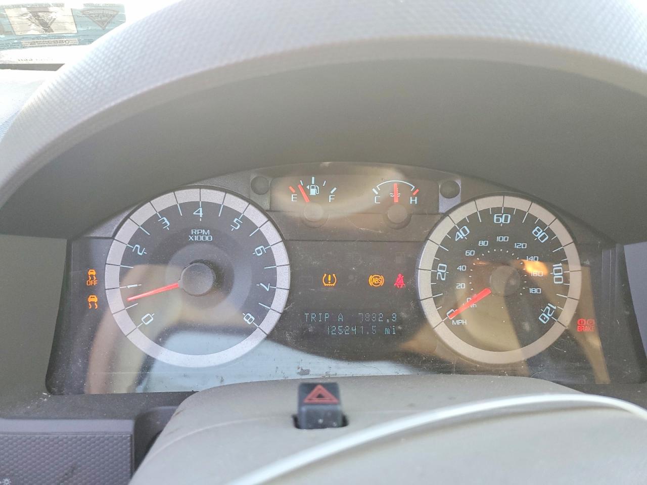 2011 FORD ESCAPE XLT photo 9