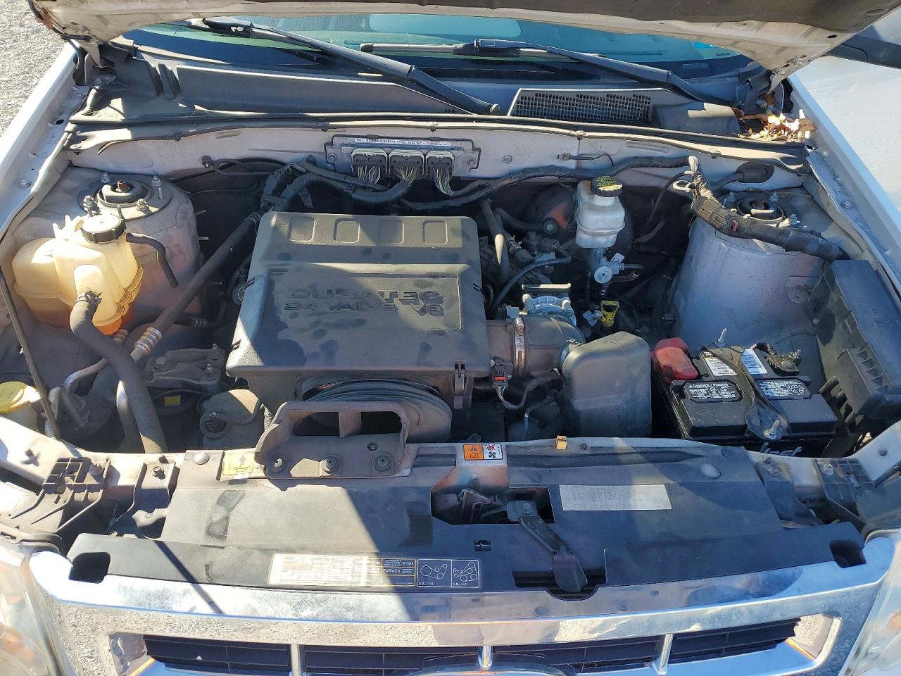 2011 FORD ESCAPE XLT photo 12