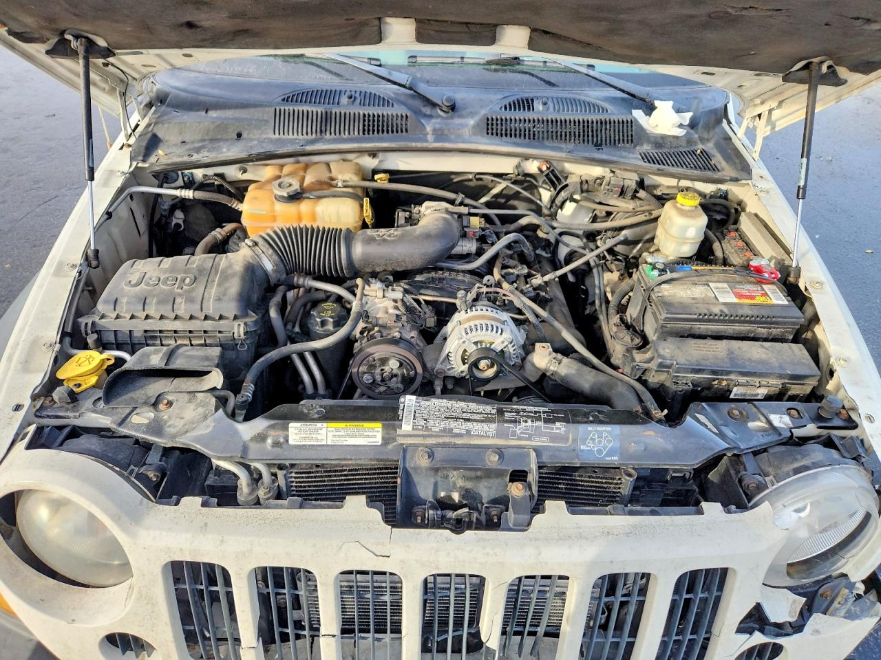 2005 JEEP LIBERTY SPORT photo 11
