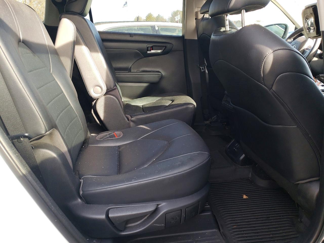 2023 TOYOTA HIGHLANDER L photo 11