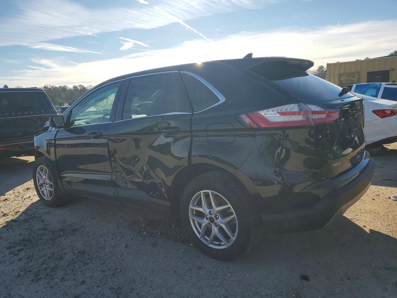 2024 FORD EDGE SEL photo 2