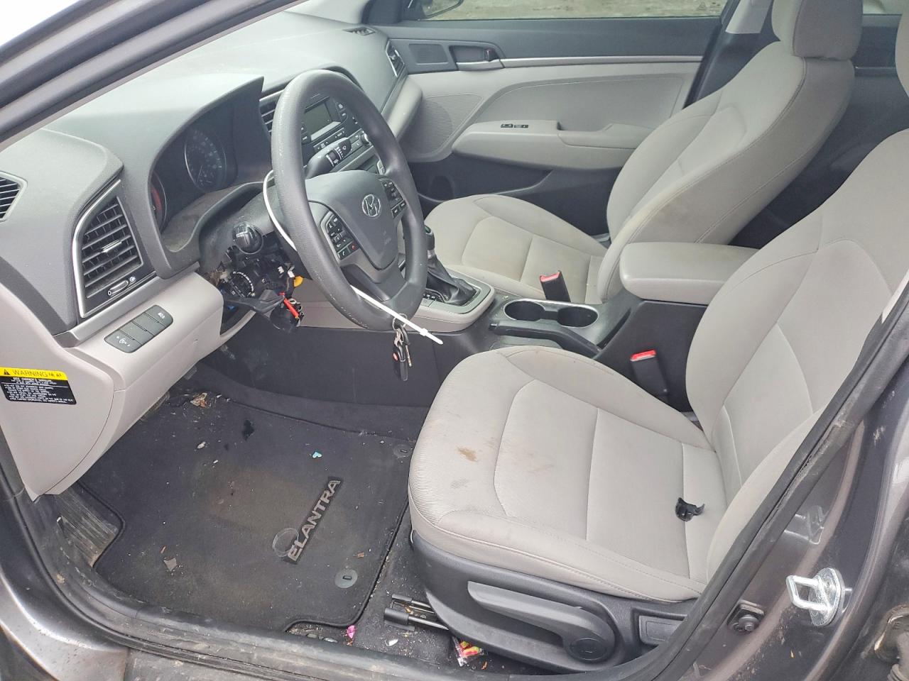 2018 HYUNDAI ELANTRA SE photo 7