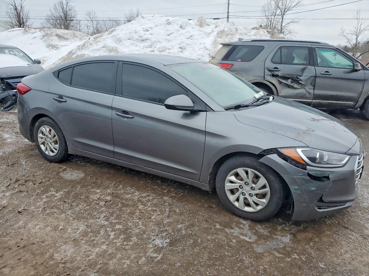 2018 HYUNDAI ELANTRA SE photo 4