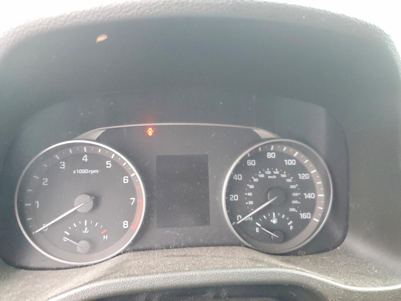 2018 HYUNDAI ELANTRA SE photo 9