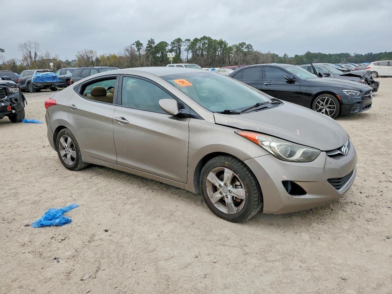2013 HYUNDAI ELANTRA GLS photo 4
