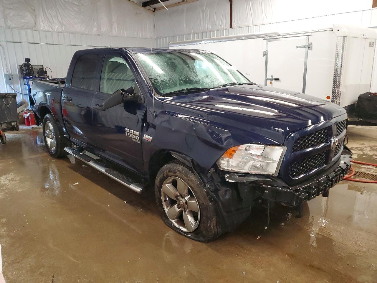 2019 RAM 1500 CLASSIC TRADESMAN photo 4