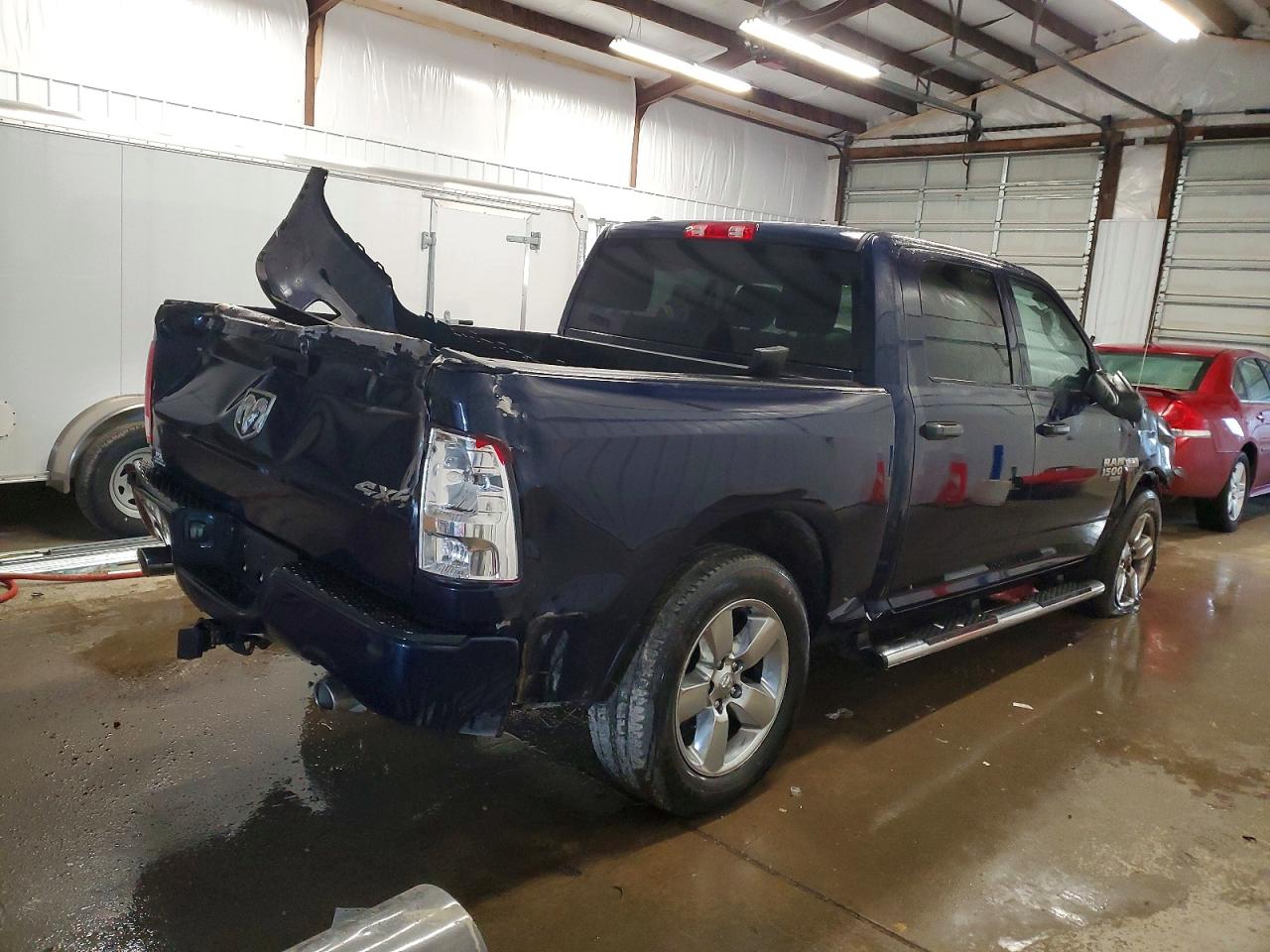 2019 RAM 1500 CLASSIC TRADESMAN photo 3