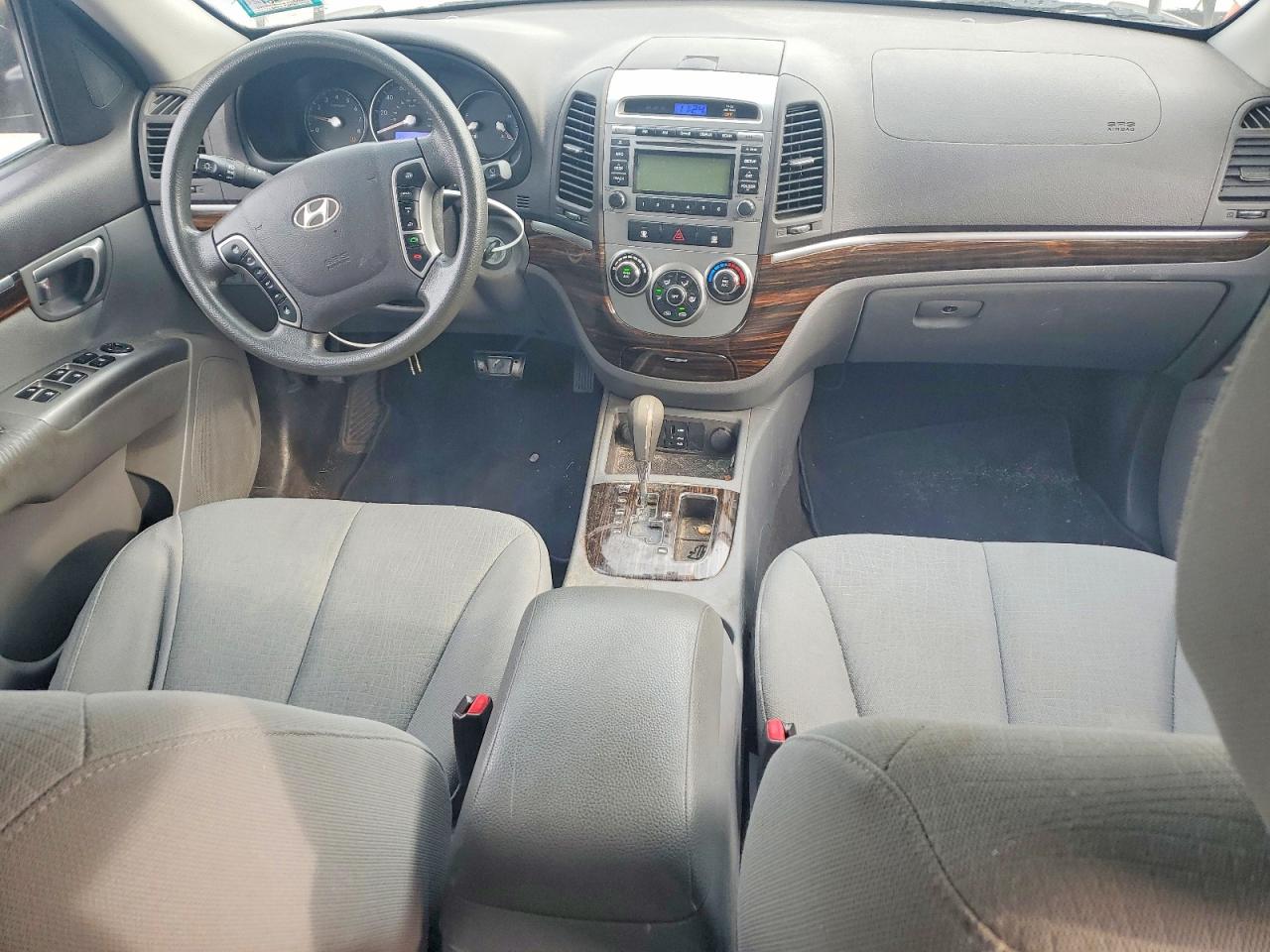 2010 HYUNDAI SANTA FE GLS photo 8
