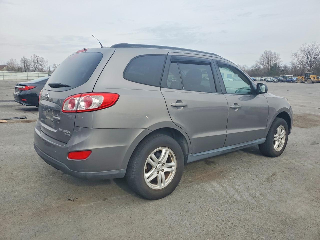 2010 HYUNDAI SANTA FE GLS photo 3