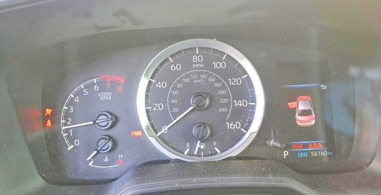 2021 TOYOTA COROLLA LE photo 9
