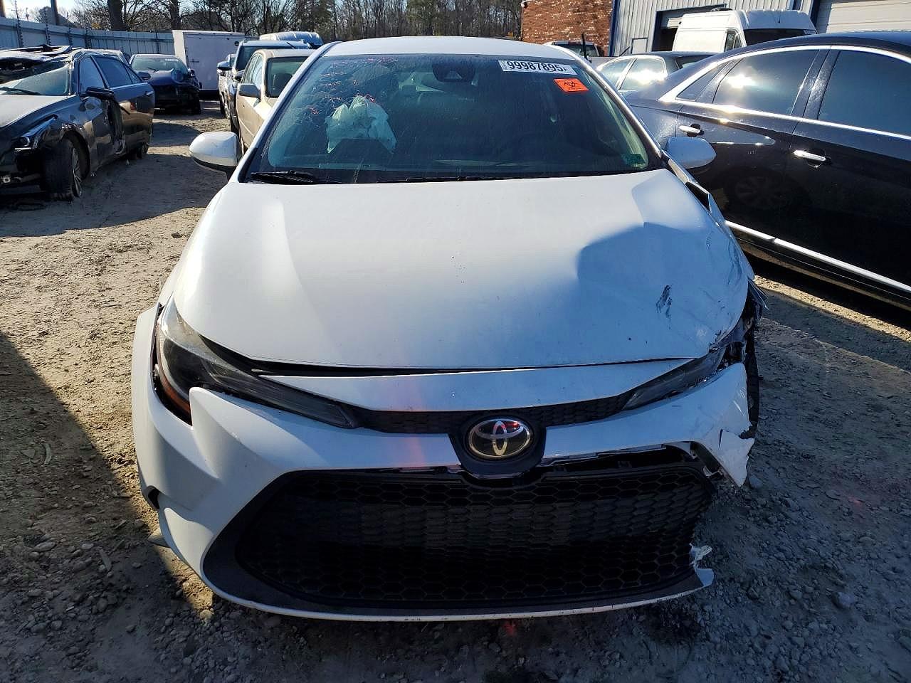 2021 TOYOTA COROLLA LE photo 5