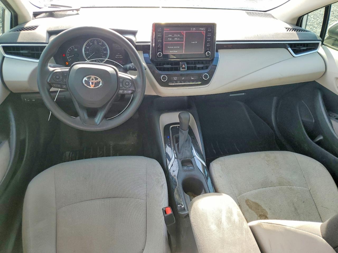 2020 TOYOTA COROLLA LE photo 8