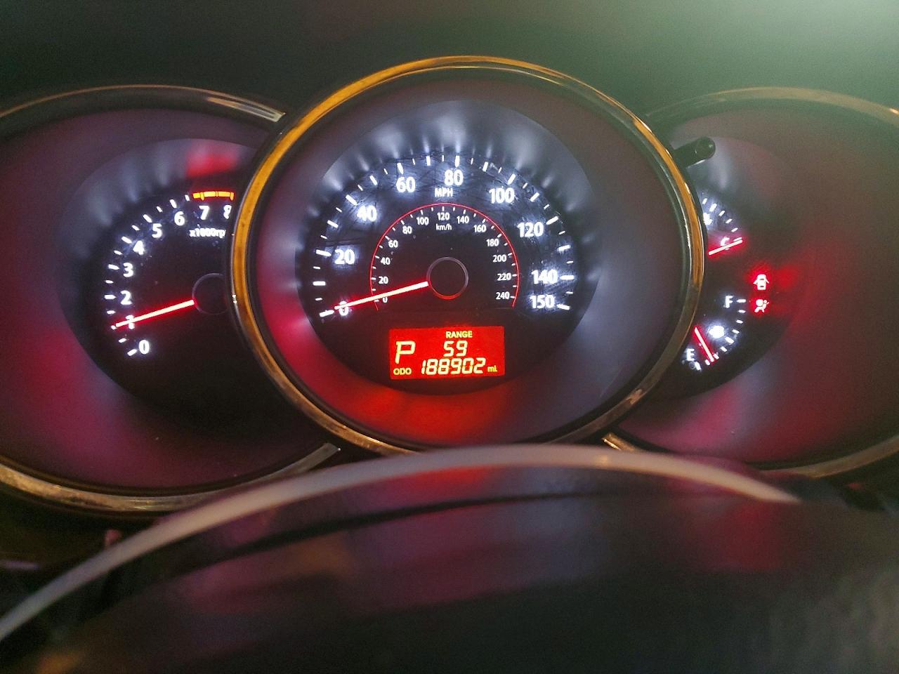 2013 KIA SORENTO LX photo 9