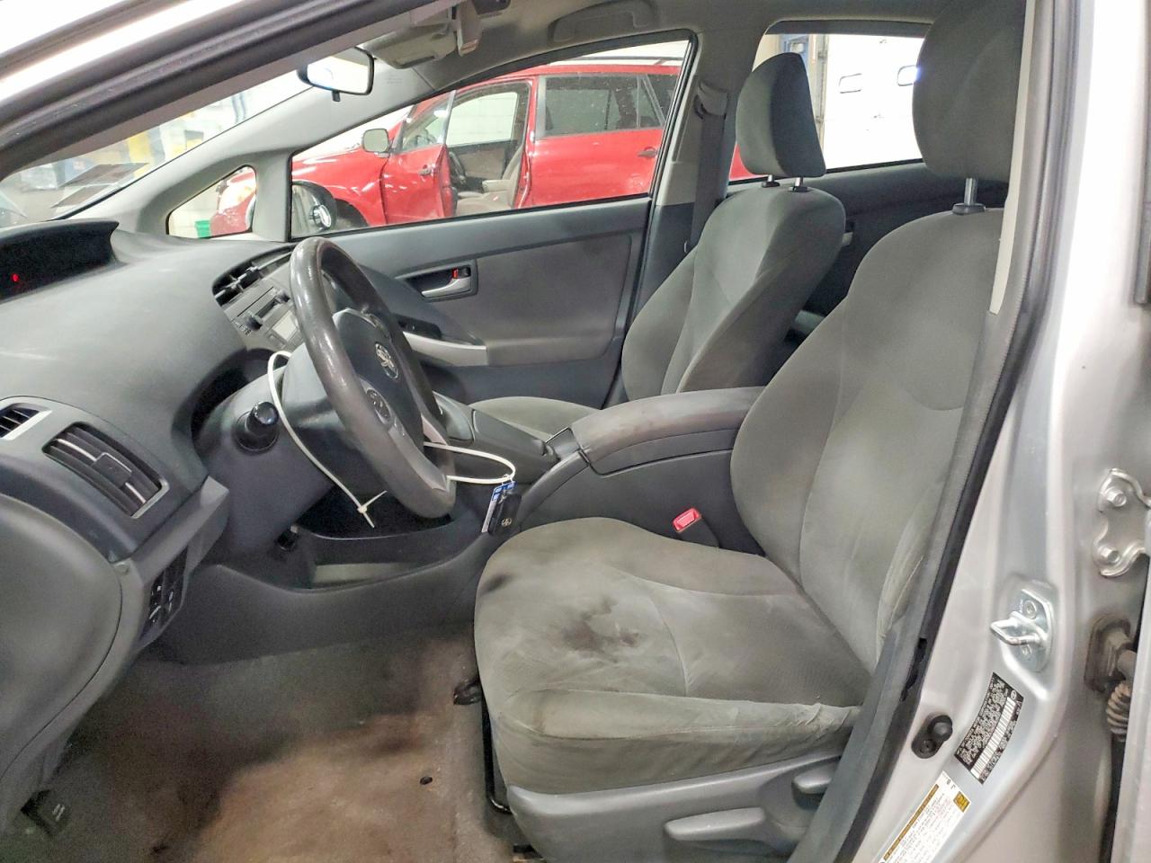 2011 TOYOTA PRIUS photo 7