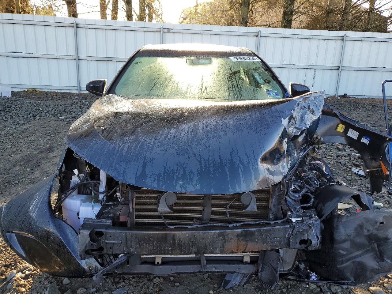 2017 TOYOTA CAMRY LE photo 5