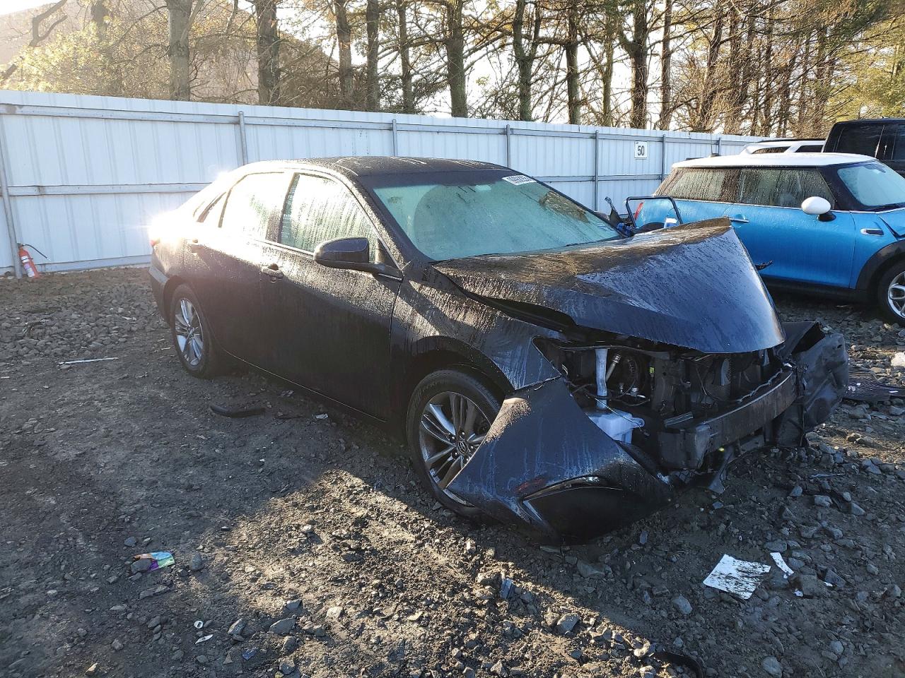 2017 TOYOTA CAMRY LE photo 4