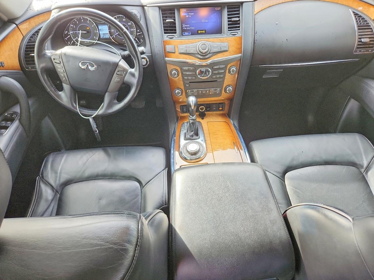 2012 INFINITI QX56 photo 8