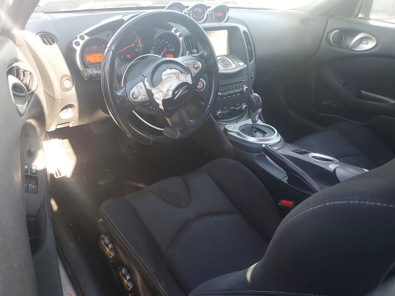 2016 NISSAN 370Z BASE photo 8