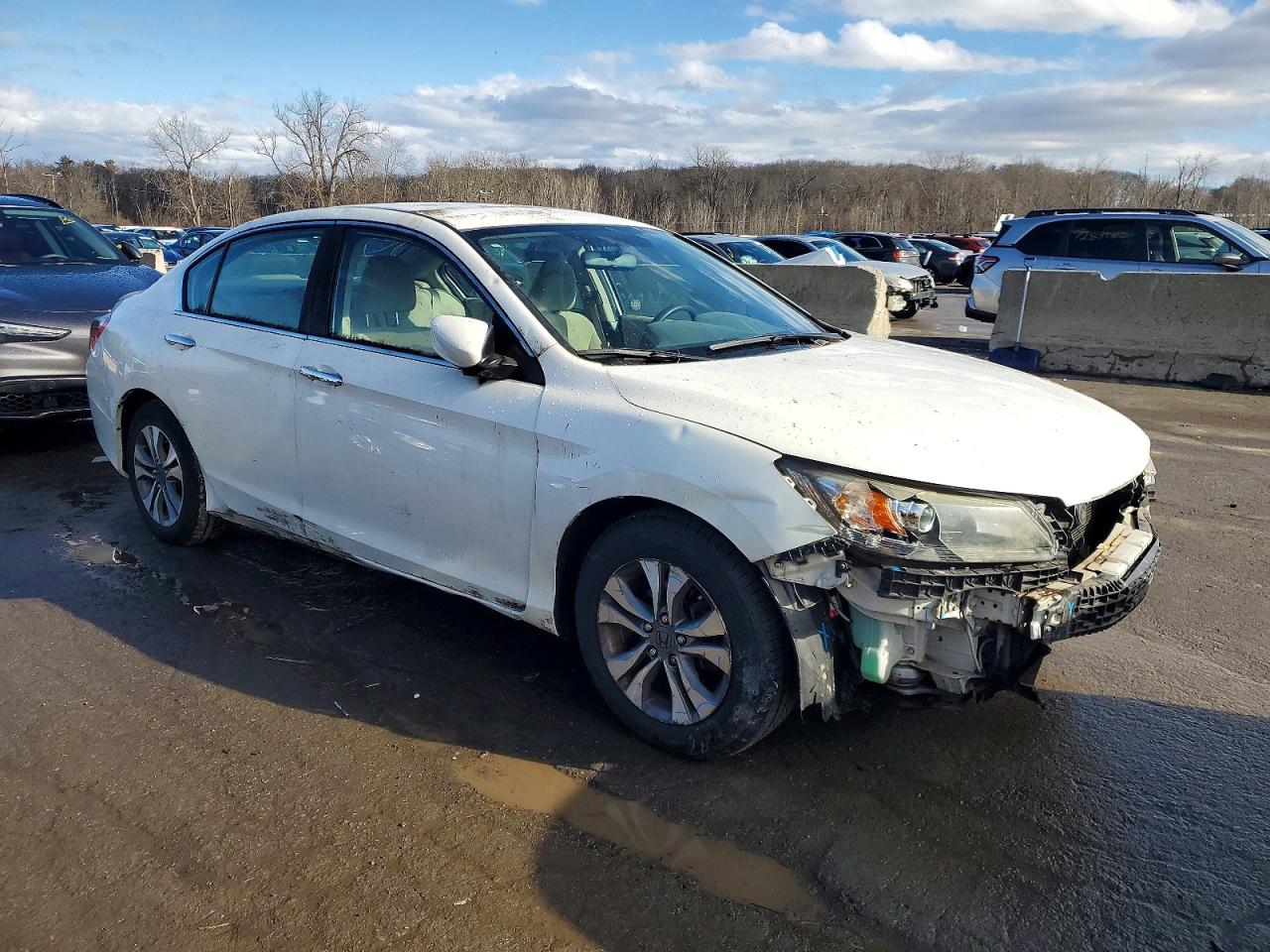 2013 HONDA ACCORD LX photo 4