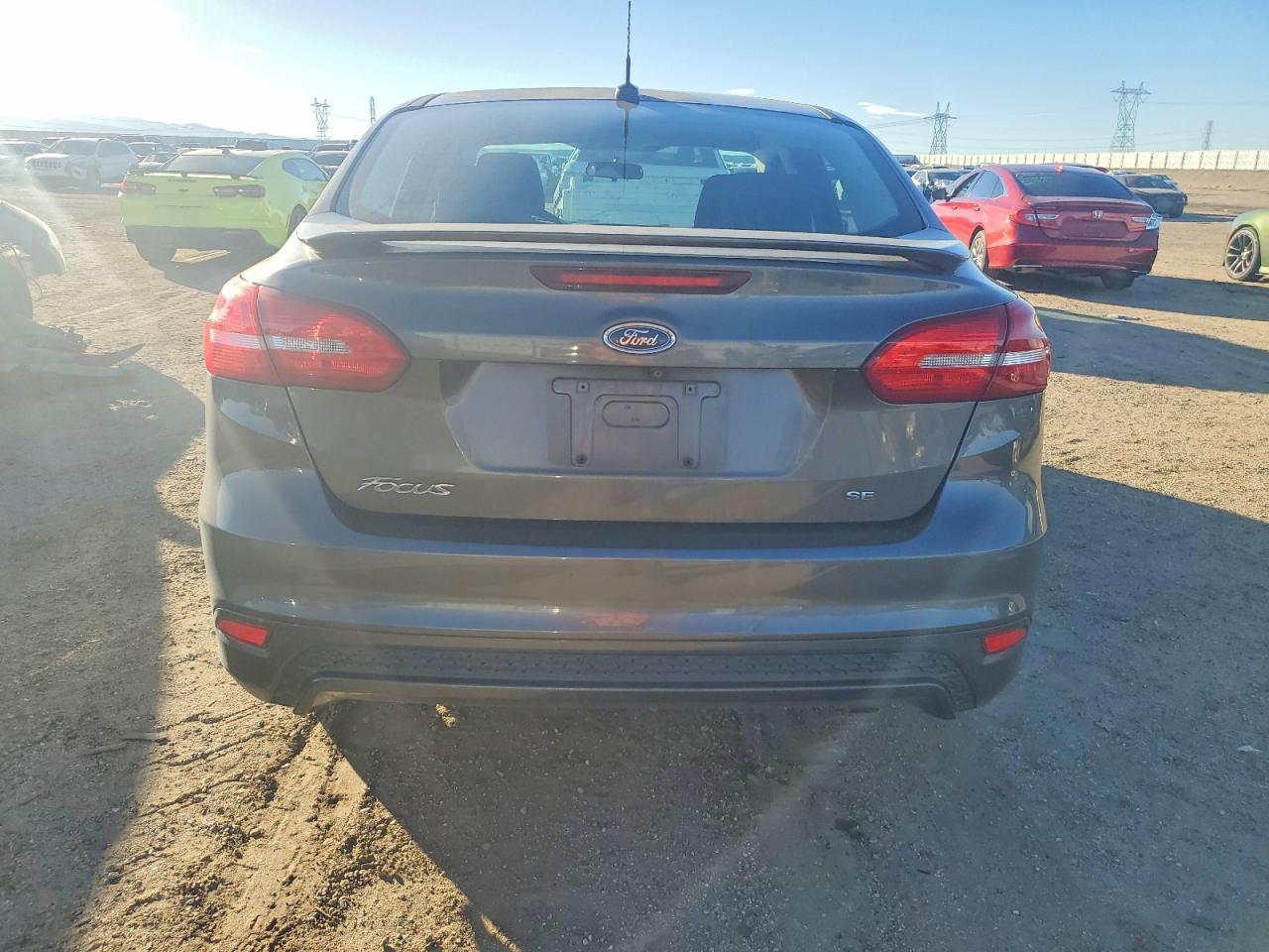 2015 FORD FOCUS SE photo 6