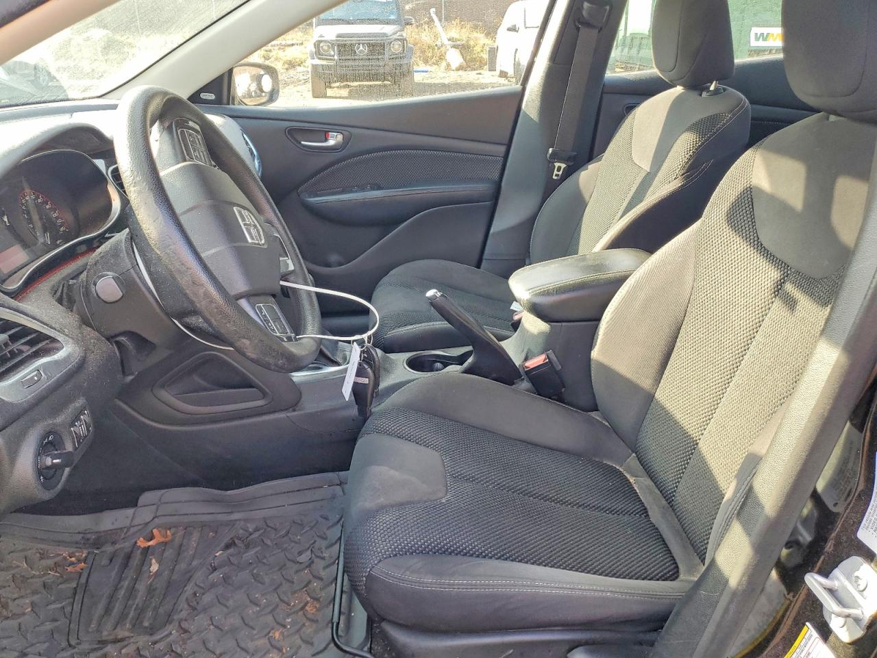 2015 DODGE DART SXT photo 7