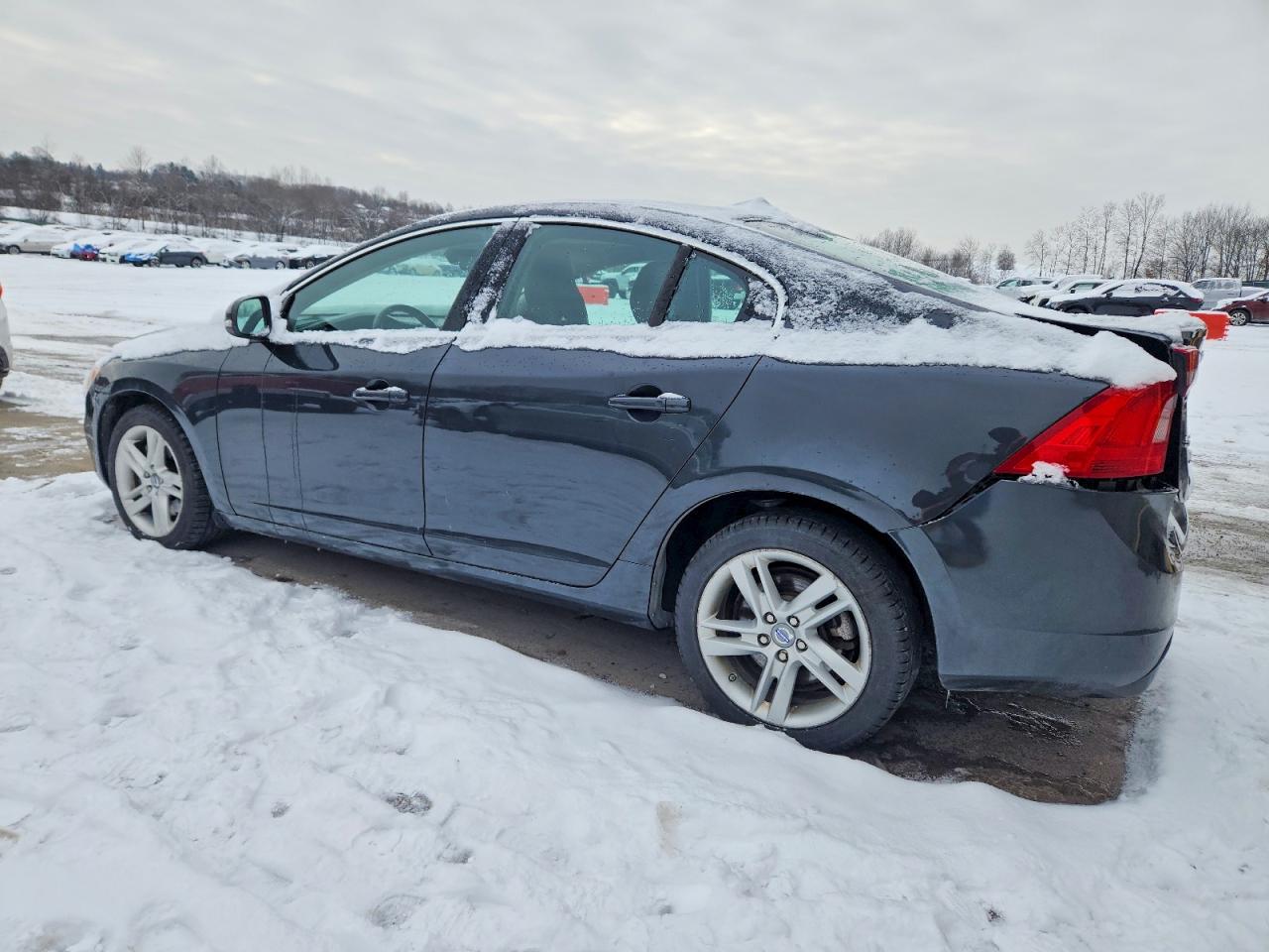 2015 VOLVO S60 PREMIER photo 2