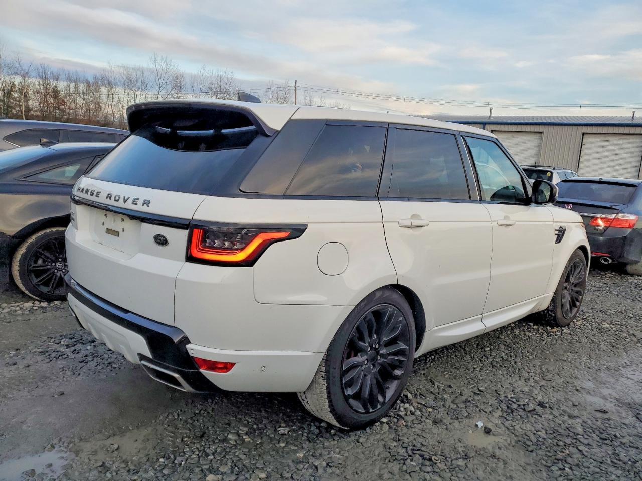 2018 LAND ROVER RANGE ROVER SPORT SUPERCHARGED DYNAMIC photo 3