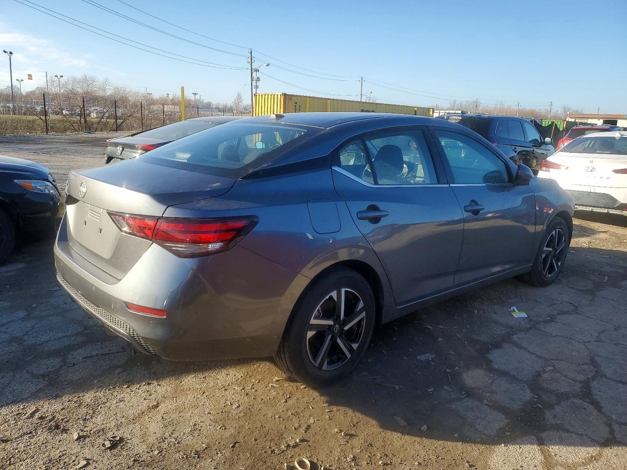 2025 NISSAN SENTRA SV photo 3